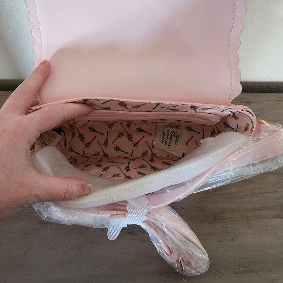 Pretty Guardian Sailor Moon Crystal Star Compact Crossbody Bag - BoxLunch Exclus - Picture 5 of 5